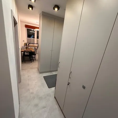 Zabrze, Agnieszka アパート 4*